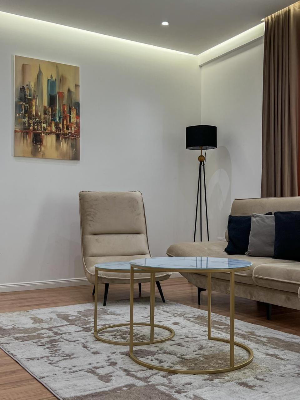Lux At Arlis Appartement *